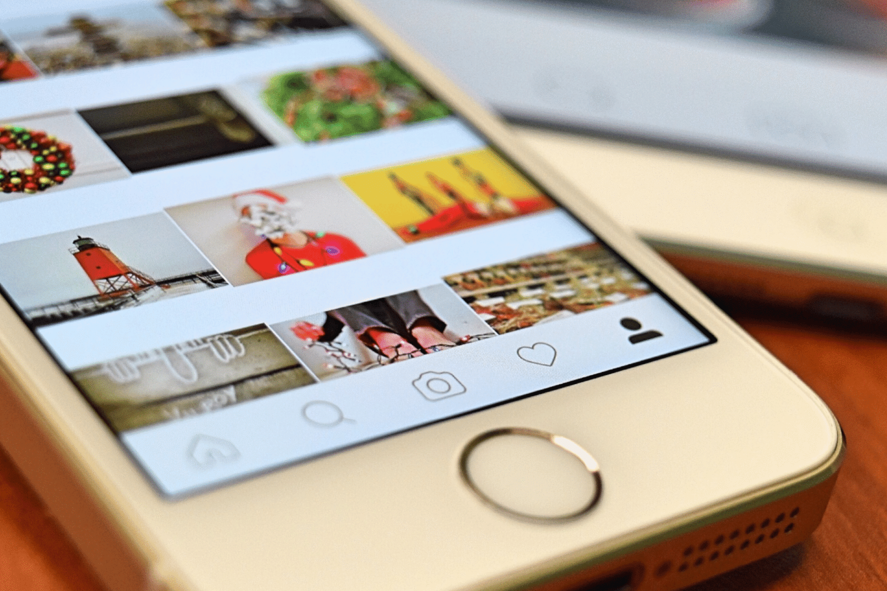 Instagram carousel strategy